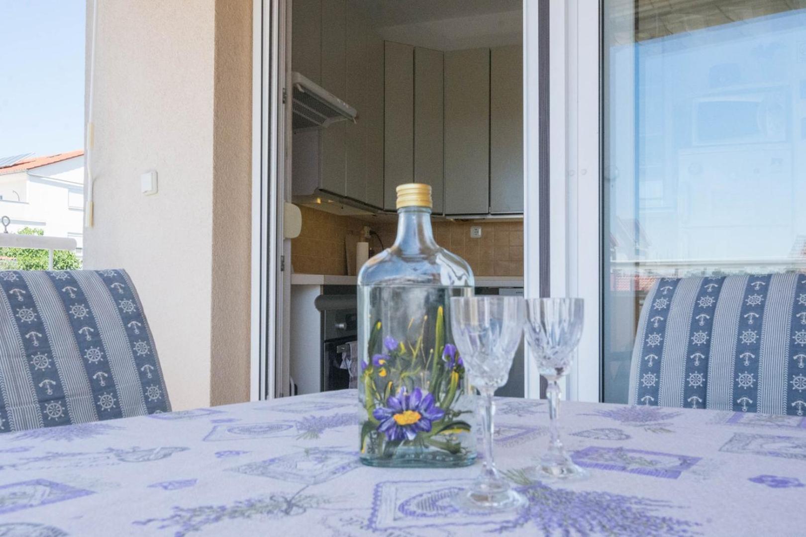 Spacious Apartment On A Great Location -Apartment Kuhta Biograd Na Moru Esterno foto